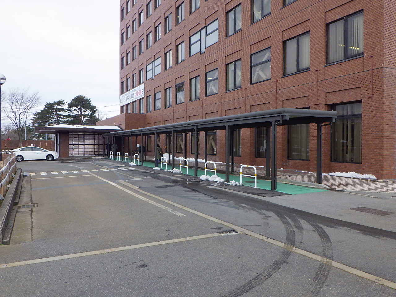 鶴岡市本庁舎アプローチ設置工事
